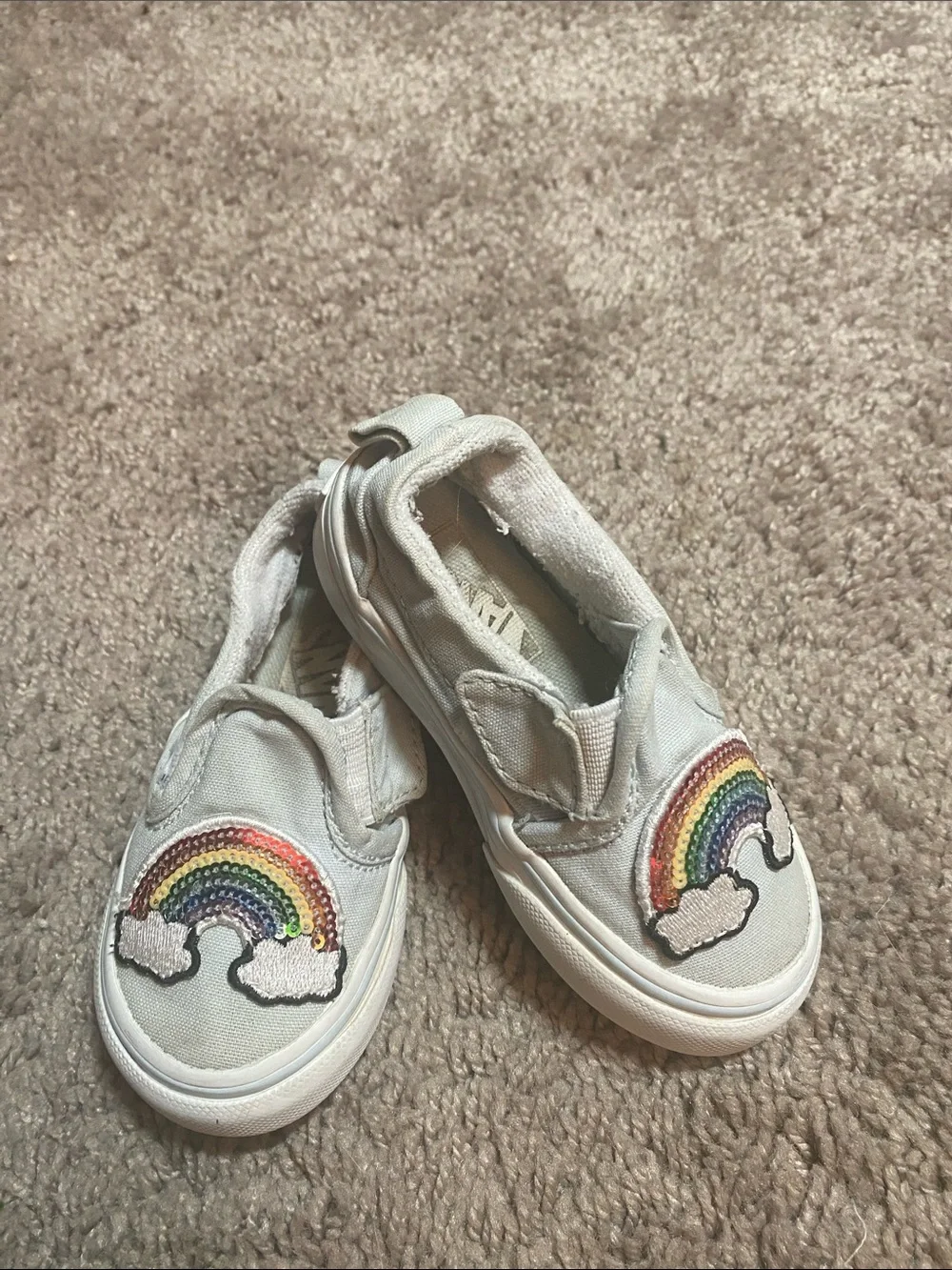 Vans Oldskool Kids White Slip-On Sneakers with Sequined Rainbow size 6 US